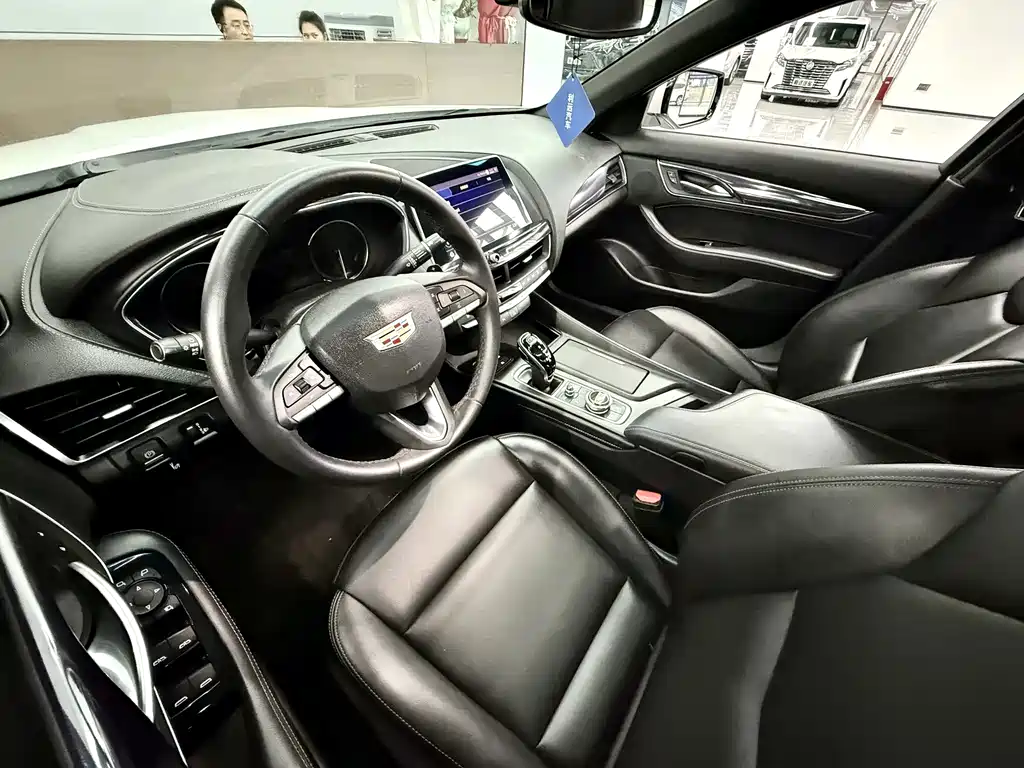 Cadillac CT5 — миниатюра 9