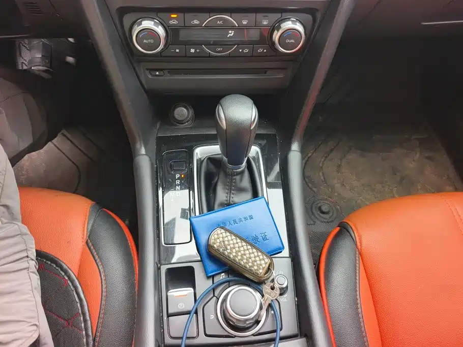 Mazda 3 Axela — миниатюра 15