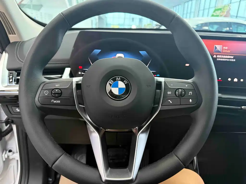 BMW X1 — миниатюра 13