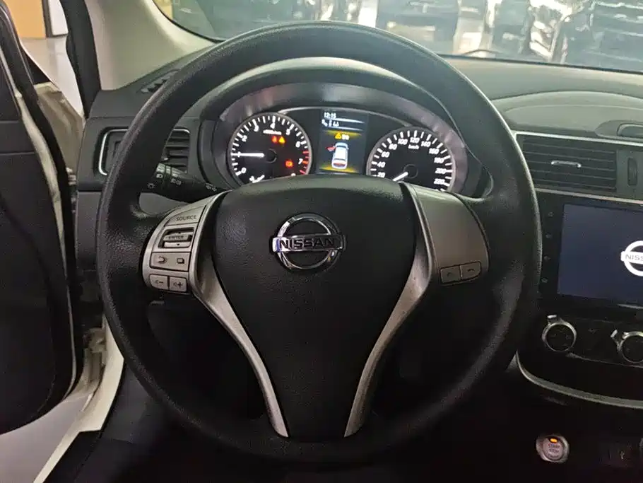Nissan Tiida — миниатюра 15