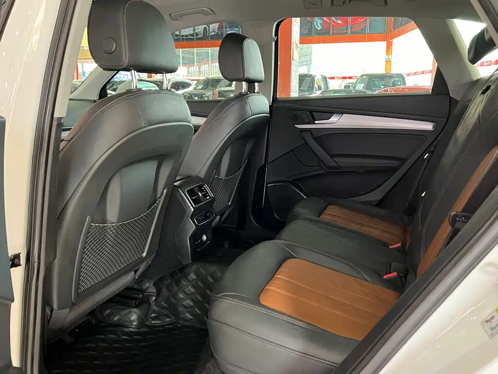 Audi Q5L 2020 40 TFSI Fashion