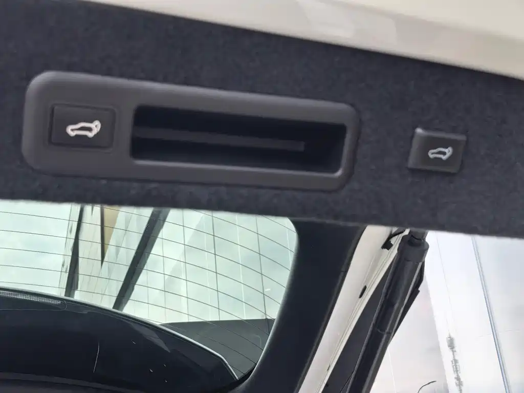 Lexus RX — миниатюра 13