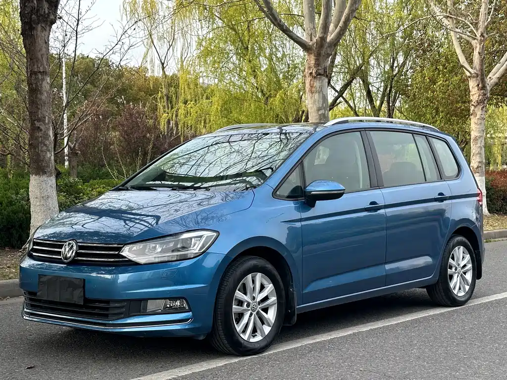 Volkswagen Touran 2016