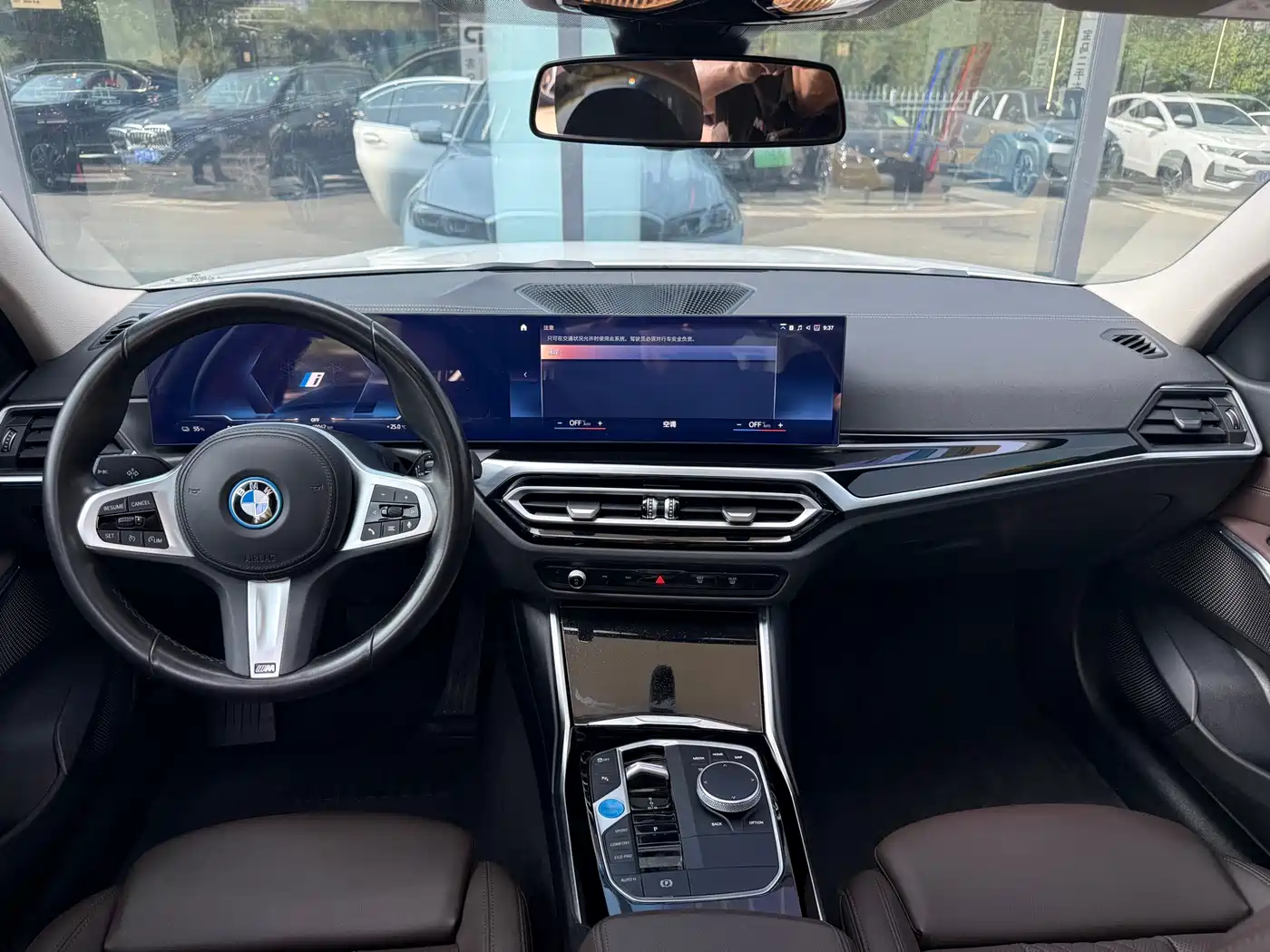 BMW i3 2023 Белый из Китая