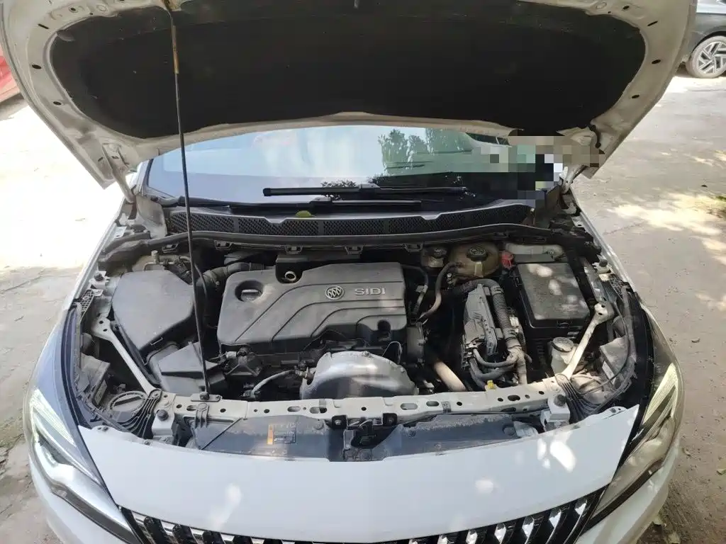 Buick Verano — миниатюра 11