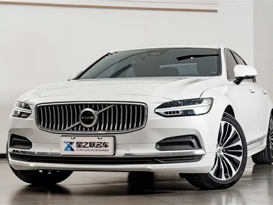 Volvo S90 2023 B5 Luxury