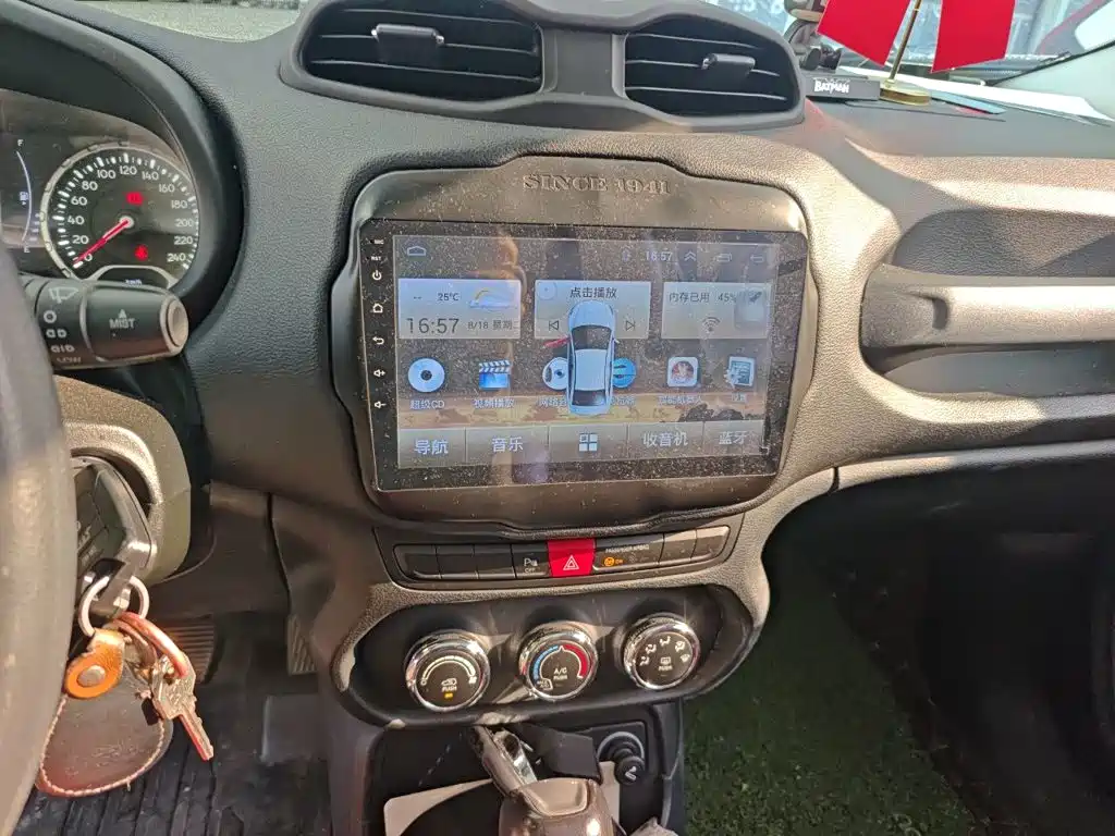 Jeep Renegade — миниатюра 14