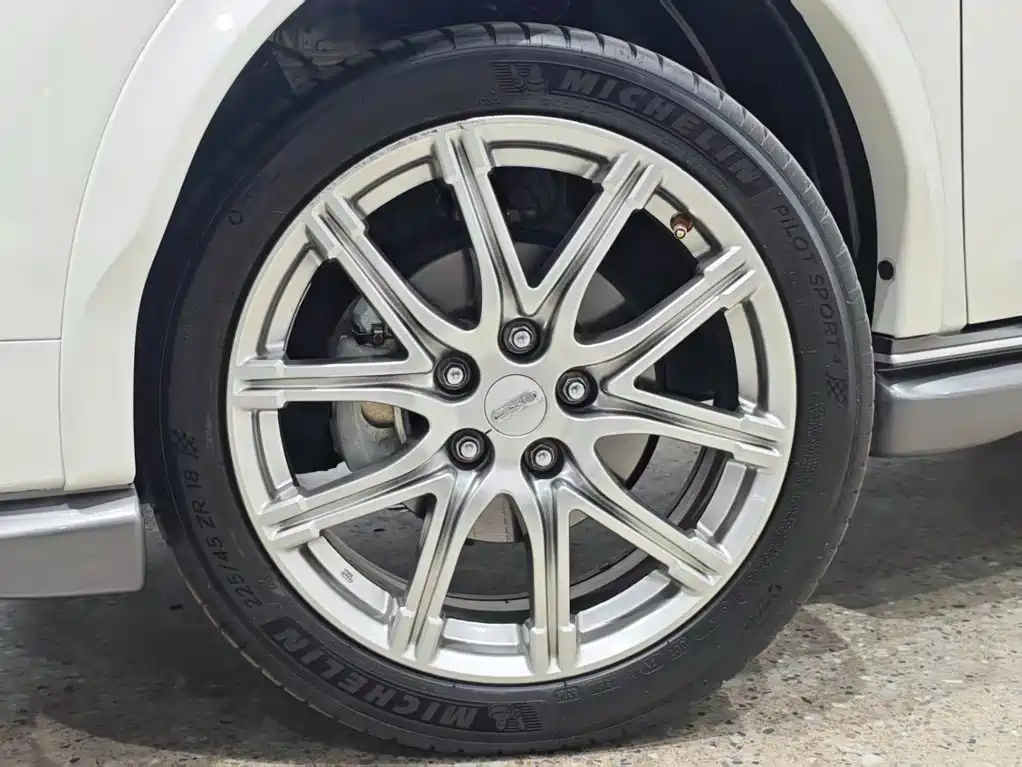 Infiniti ESQ — миниатюра 7