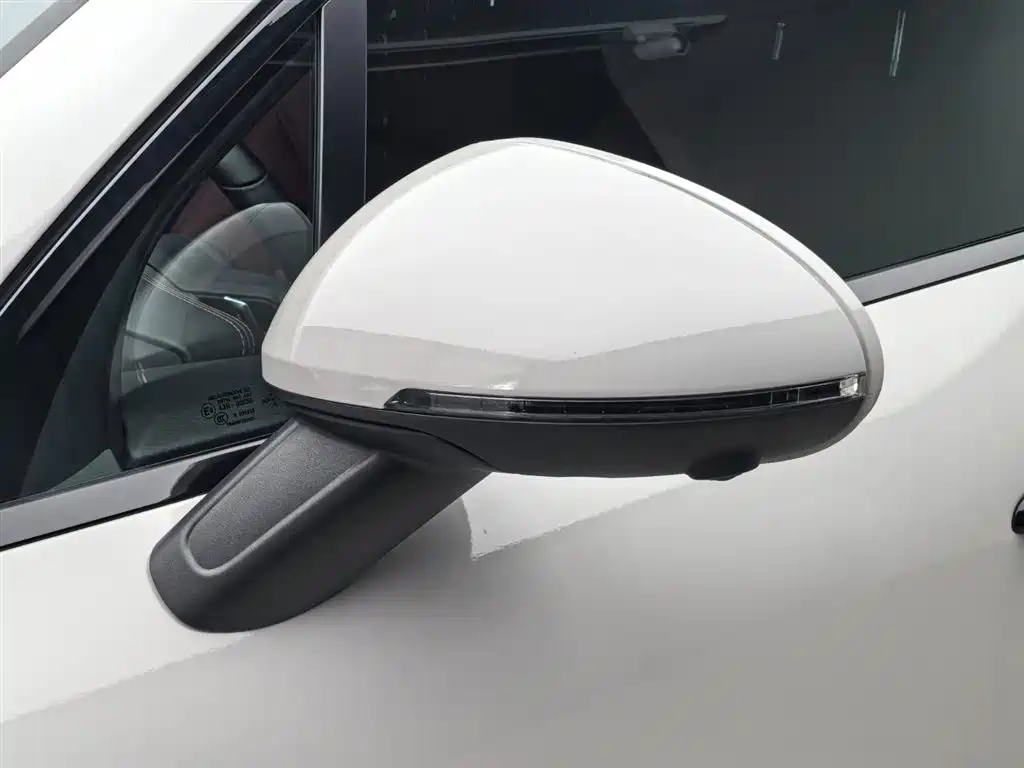 Porsche Macan — миниатюра 32