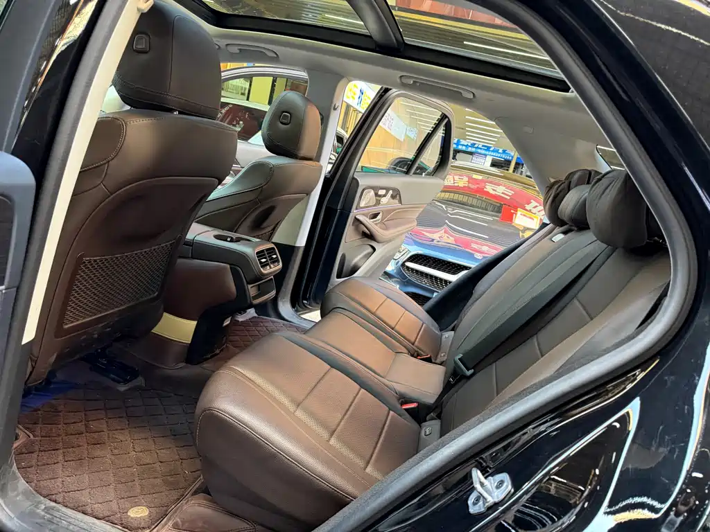 Mercedes-Benz GLE (Import) — миниатюра 11