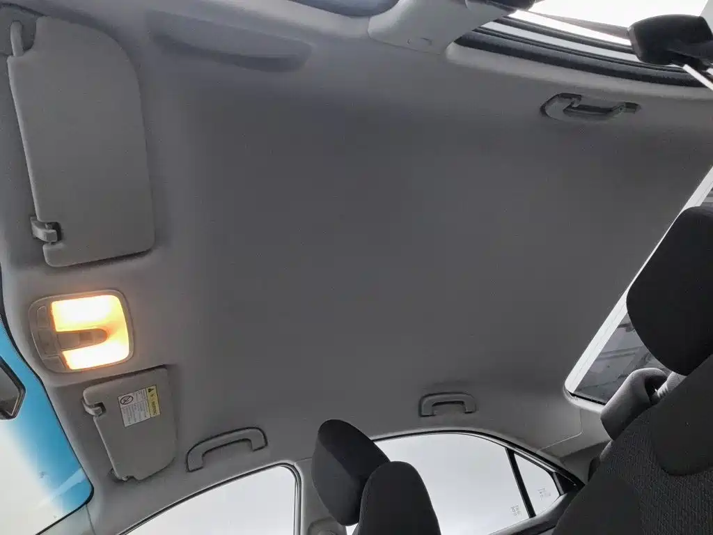 Roewe 360 — миниатюра 14