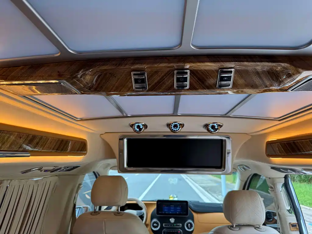 Mercedes-Benz Vito — миниатюра 14