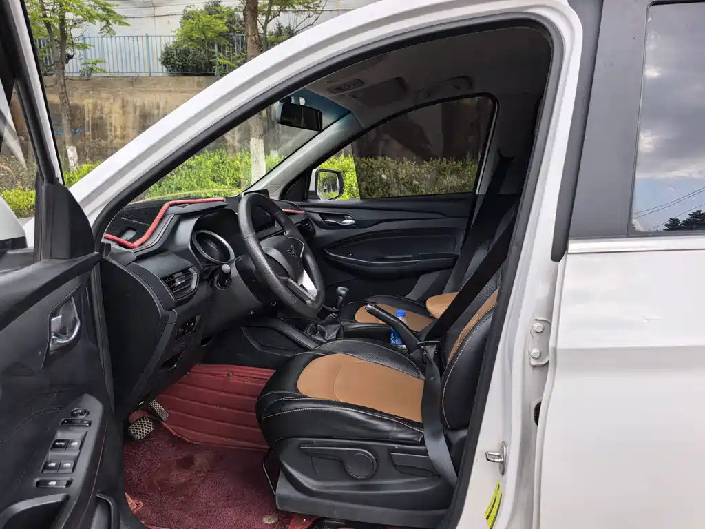 Wuling Hongguang S3 — миниатюра 7