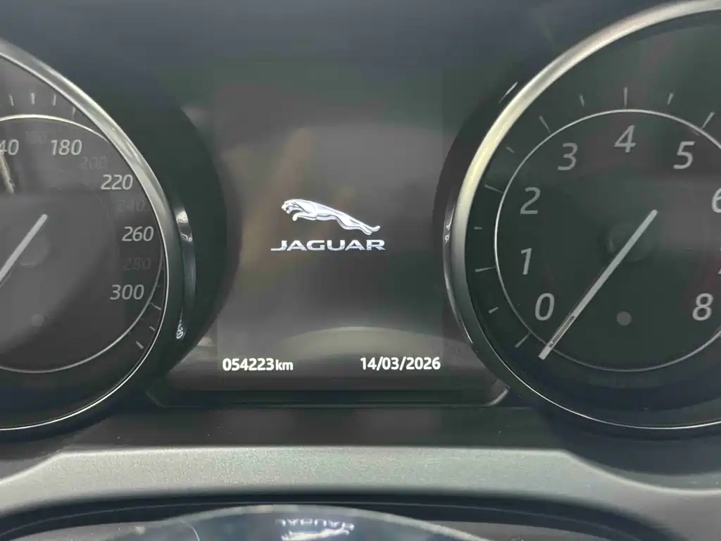 Jaguar F-TYPE — миниатюра 4
