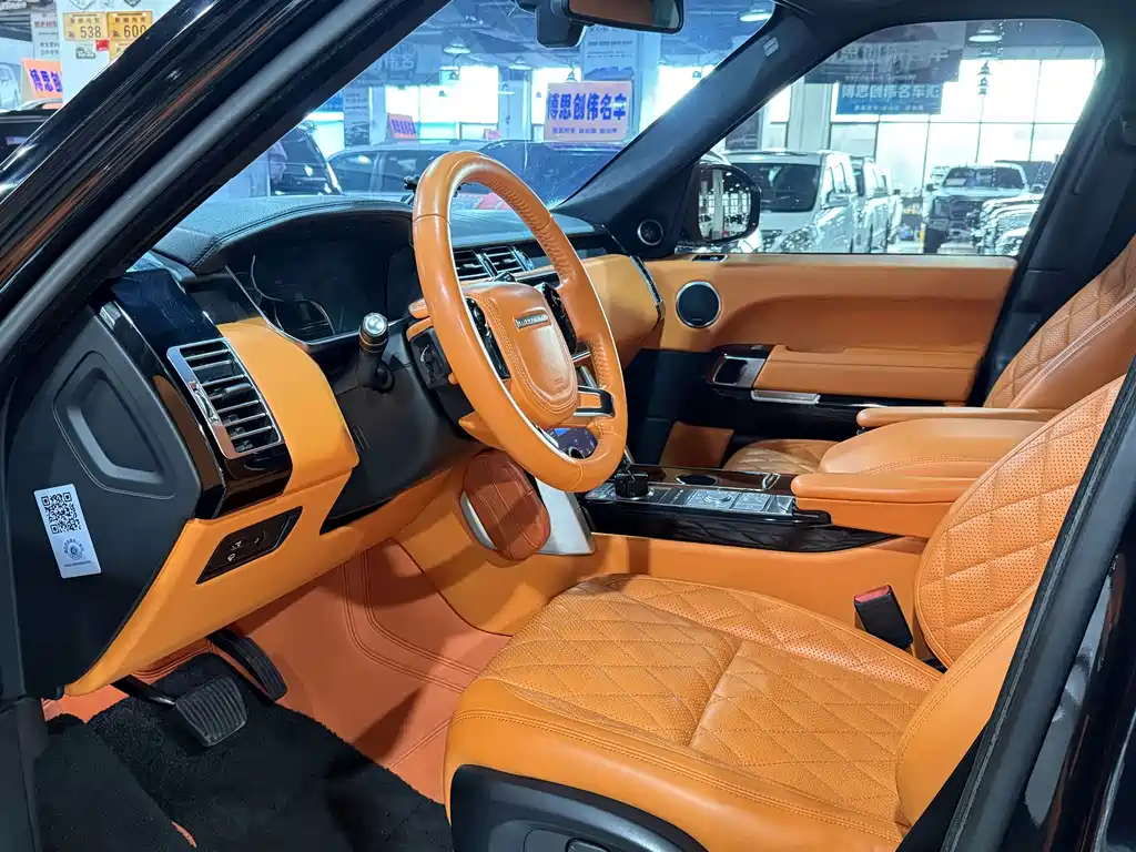 Land Rover Range Rover — миниатюра 4