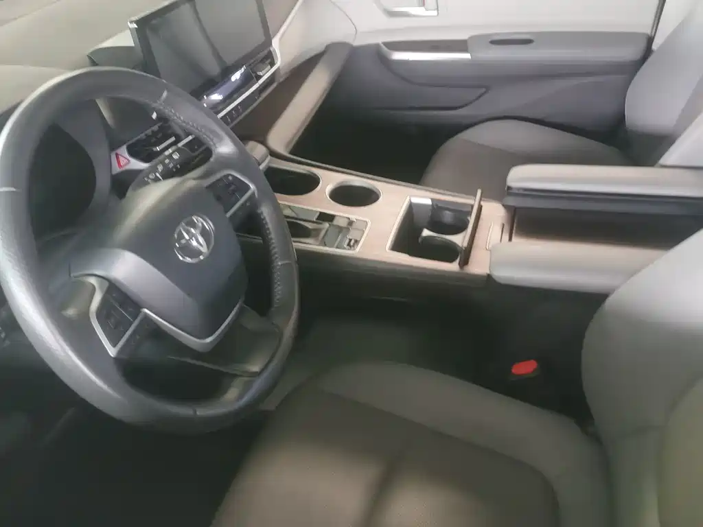 Toyota Sienna — фотографии объявления, Фото 21