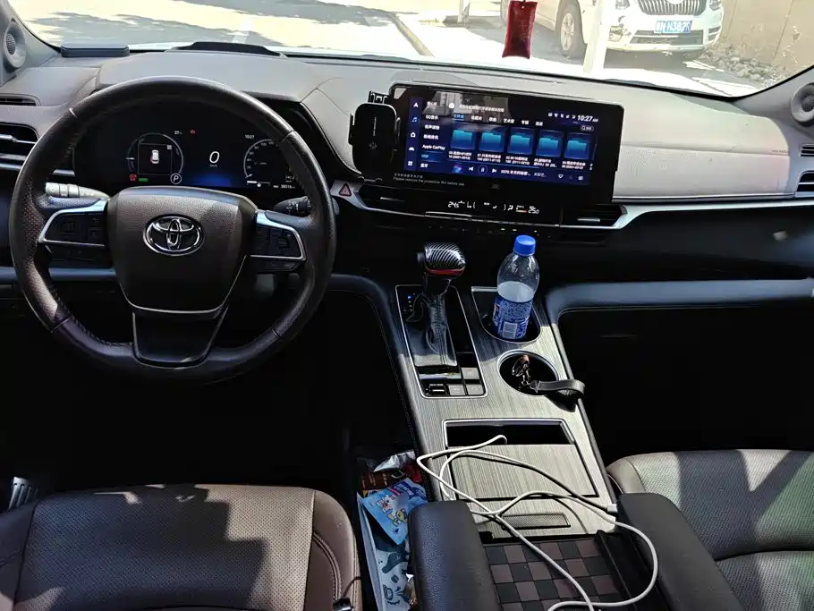 Toyota Sienna — миниатюра 12