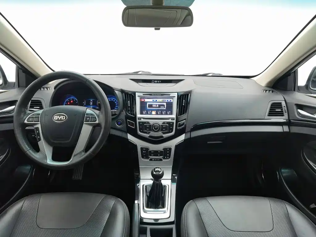 BYD Surui — миниатюра 5