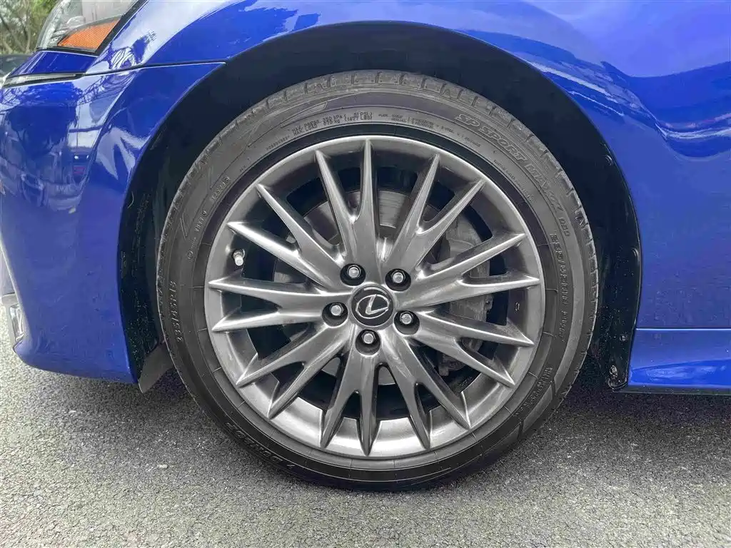 Lexus GS — миниатюра 23