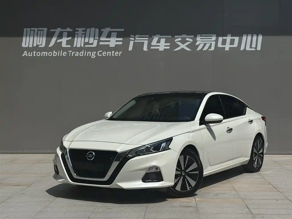 Nissan Teana 2022