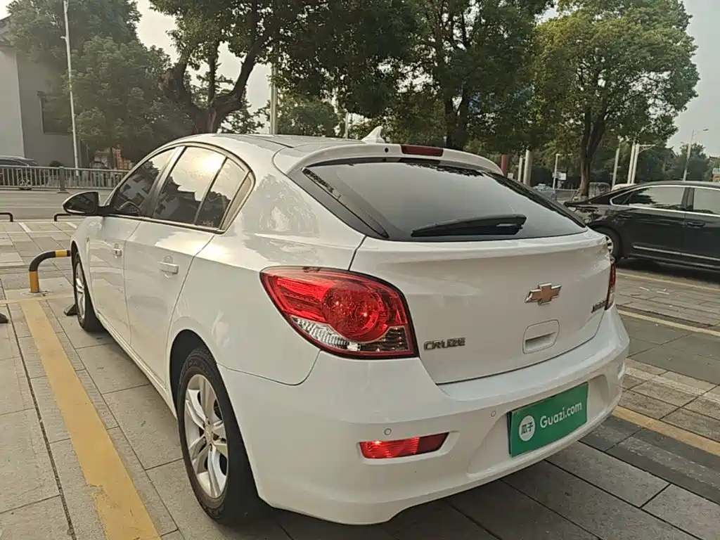 Chevrolet Cruze — миниатюра 5