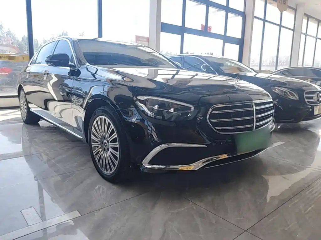 Mercedes-Benz E-Class — миниатюра 4