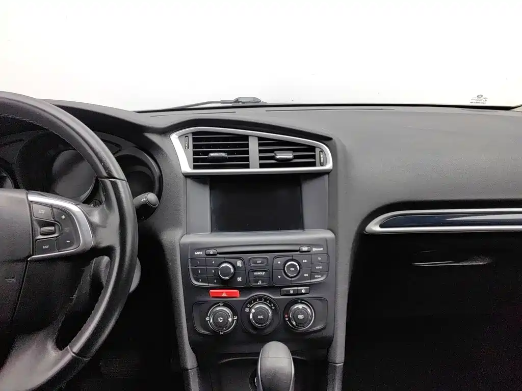 Citroen C4L — миниатюра 12