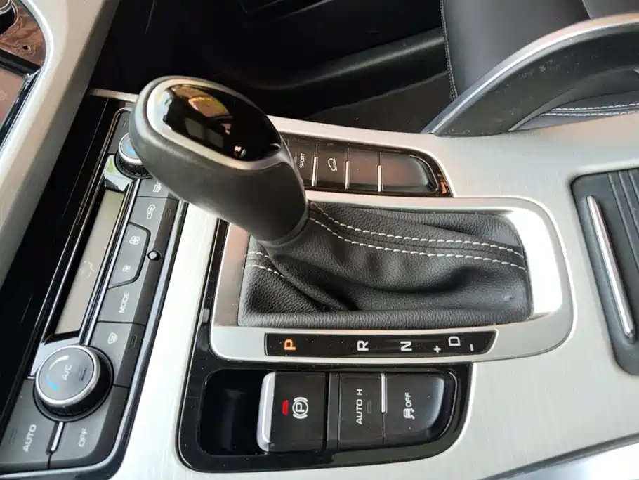 Geely Boyue — миниатюра 16