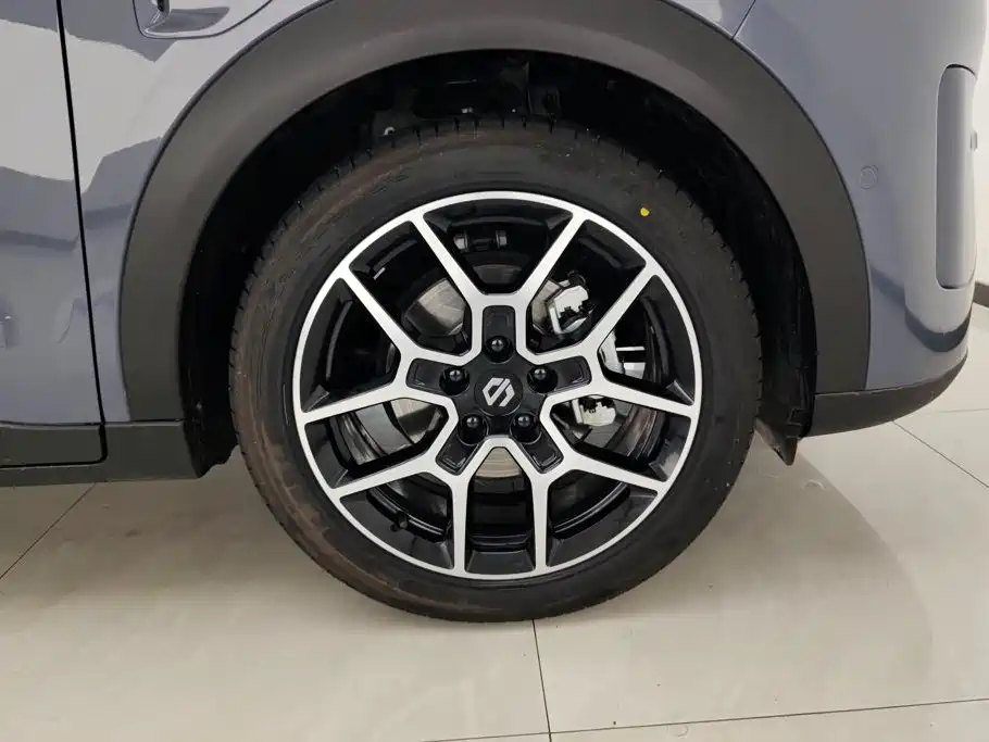 Leapmotor Leapmotor A10 — миниатюра 6