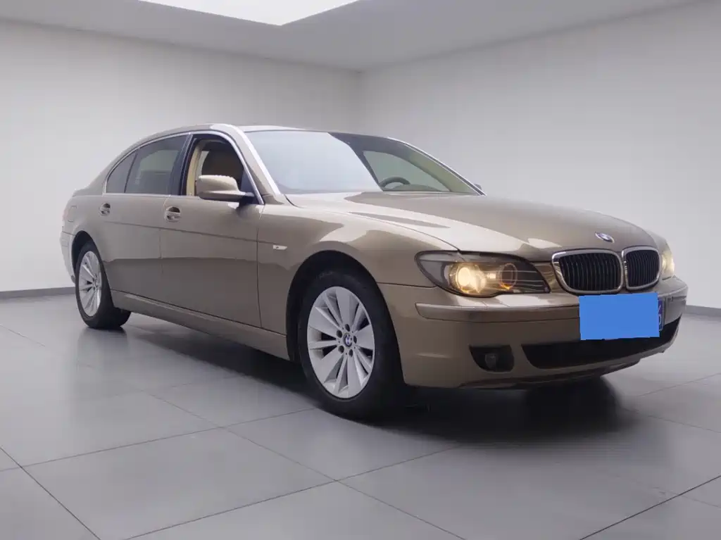 BMW 7 Series — миниатюра 3