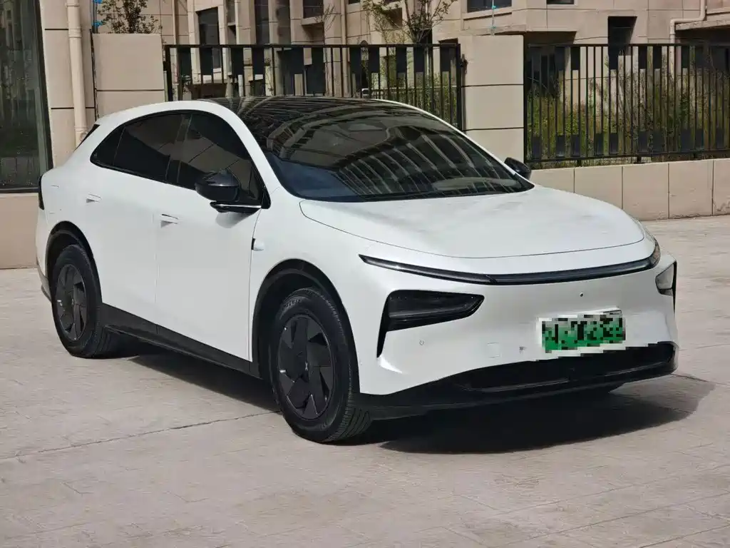 XPeng G7 — миниатюра 3