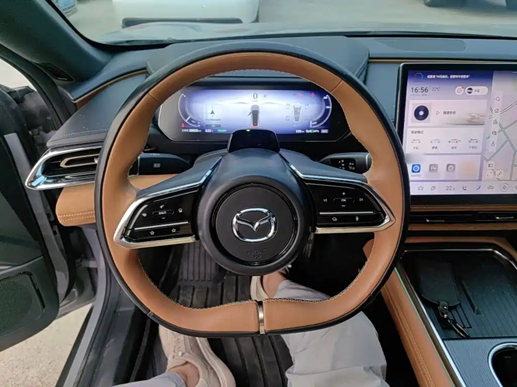 Mazda EZ-6 — миниатюра 11