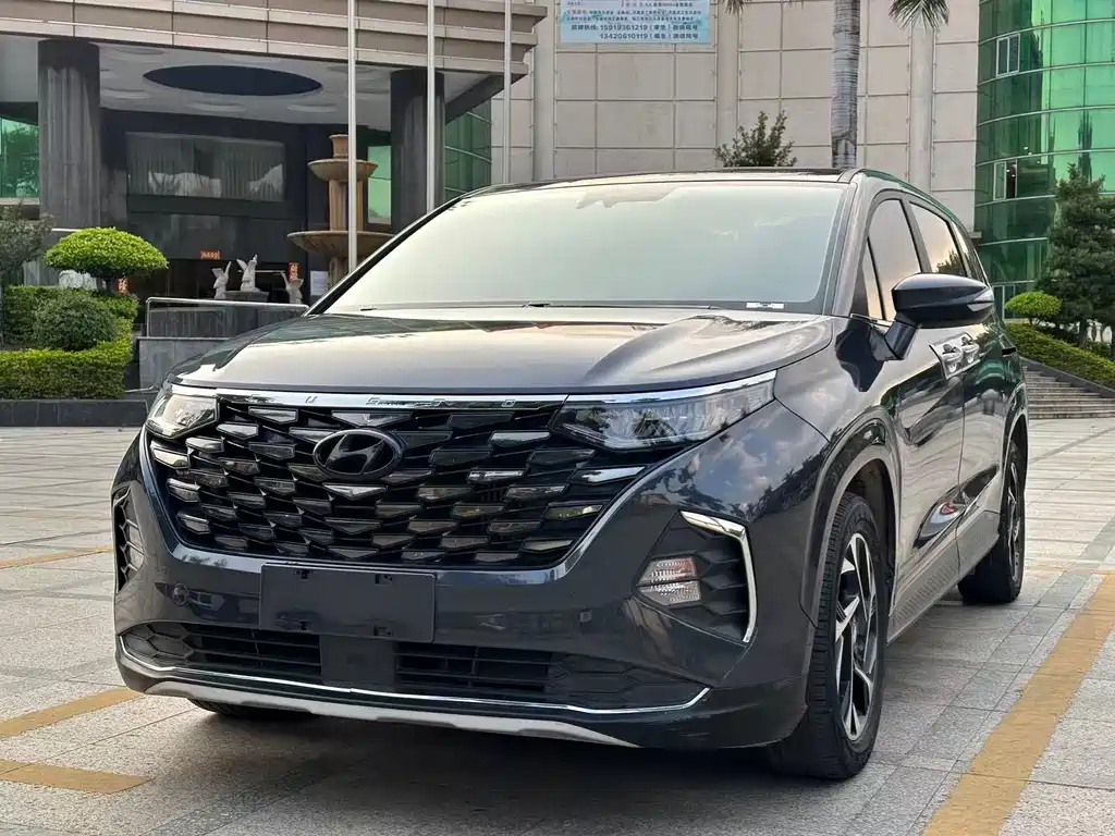 Hyundai Custo