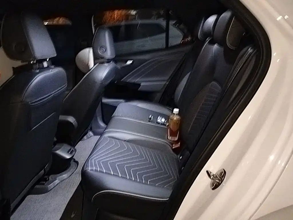 Volkswagen ID.3 — миниатюра 17