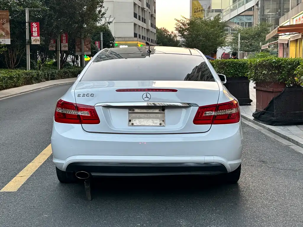 Mercedes-Benz E-Class (Import) — миниатюра 5