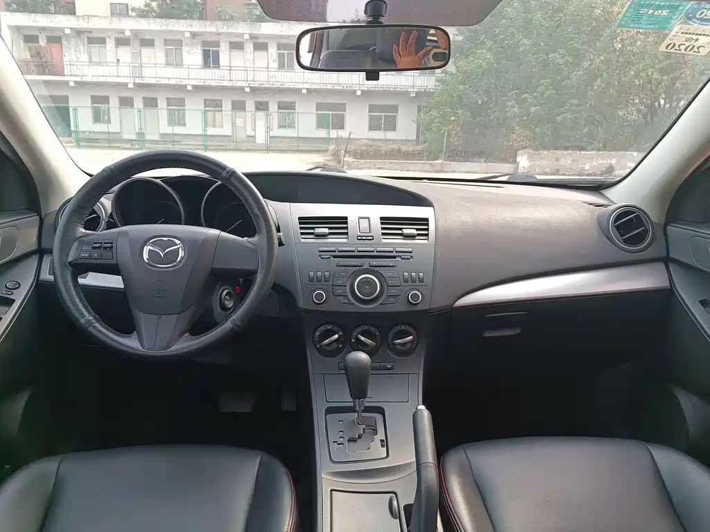 Mazda 3 Xingcheng — миниатюра 11