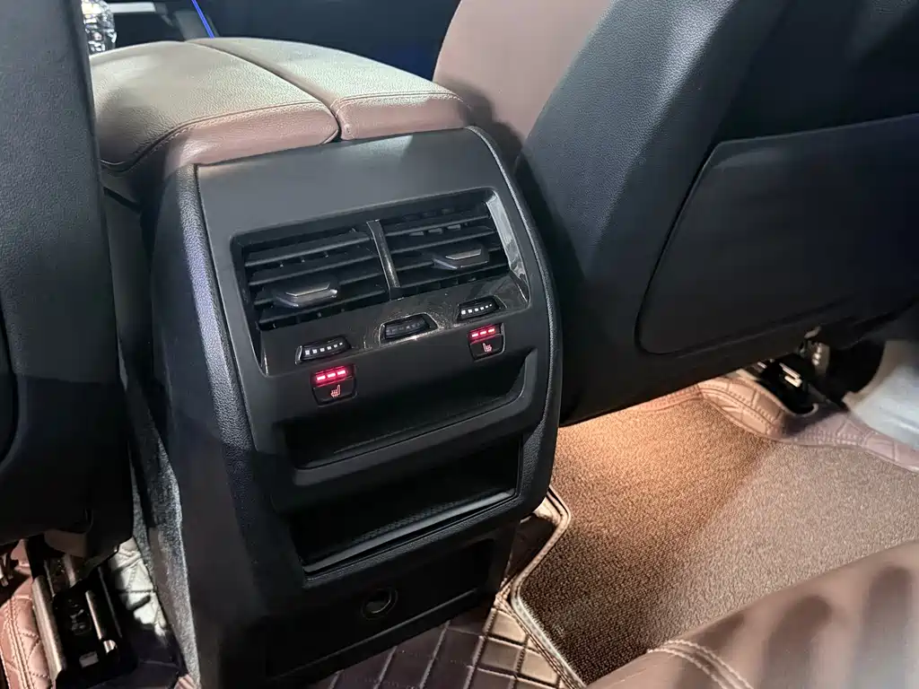 BMW X5 (Import) — миниатюра 7