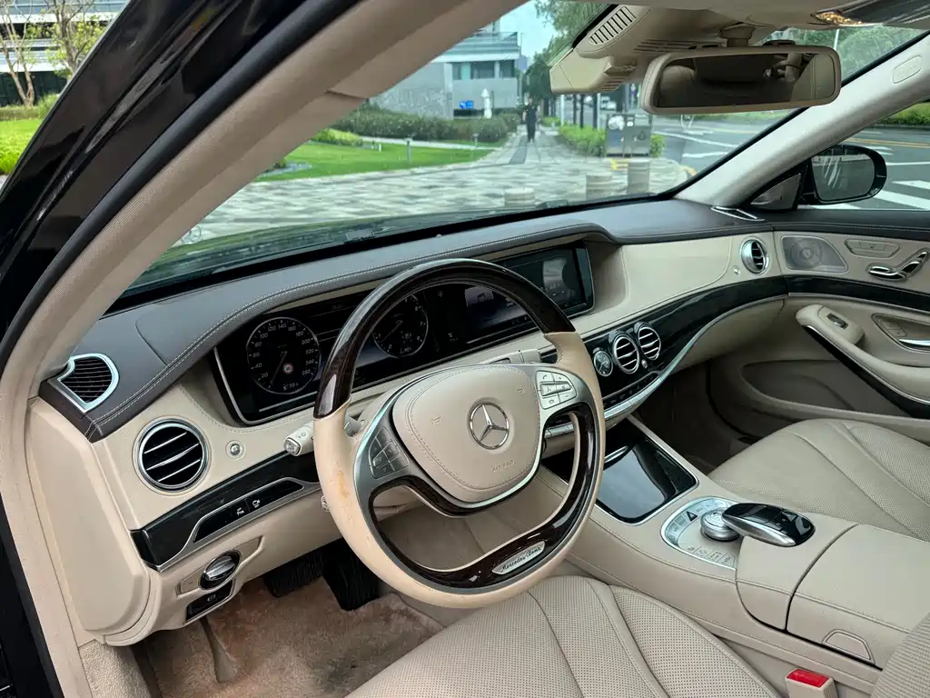 Mercedes-Benz S-Class — миниатюра 9