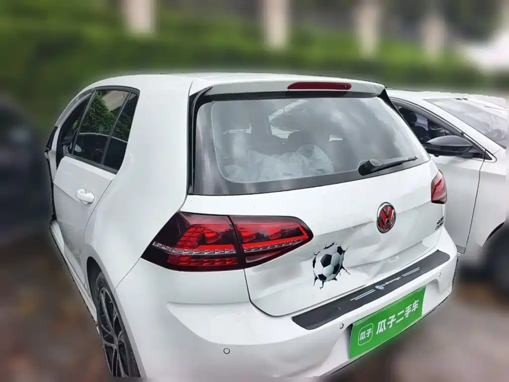 Volkswagen Golf — миниатюра 24