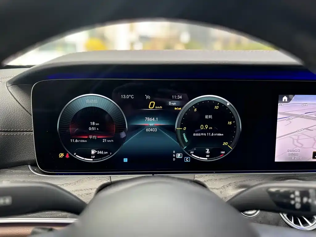 MERCEDES-BENZ E CLASS