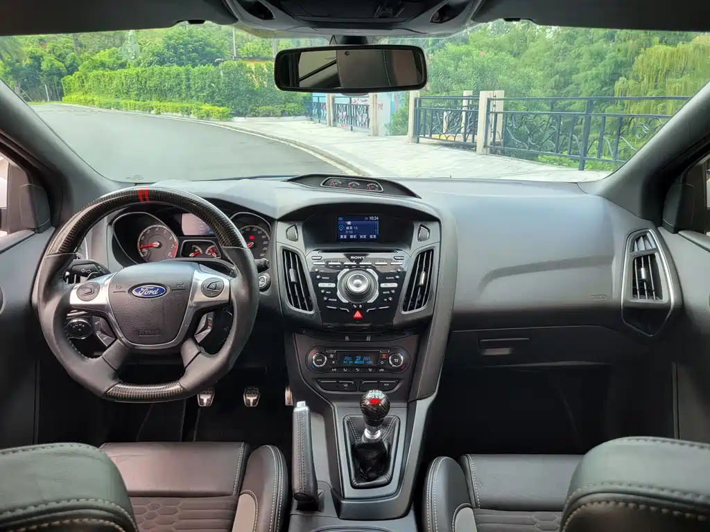 Ford Focus (Import) — миниатюра 8