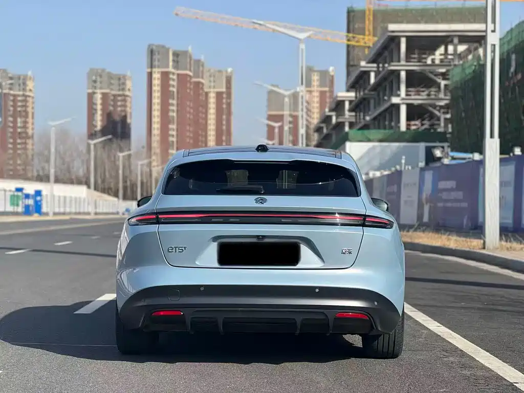 NIO NIO ET5T
