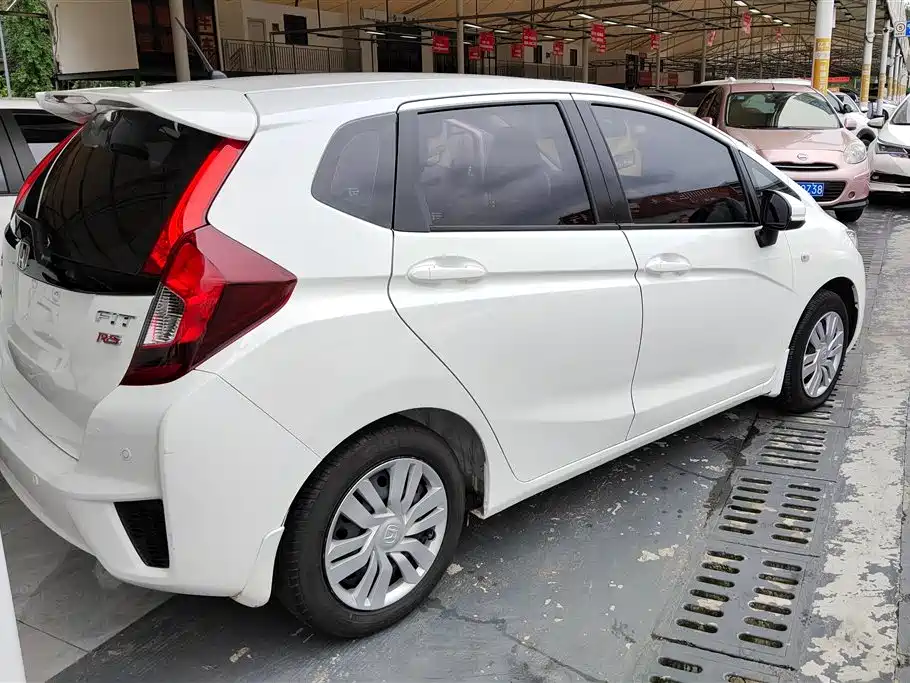Honda Fit 2016 1.5L LXS CVT Comfort