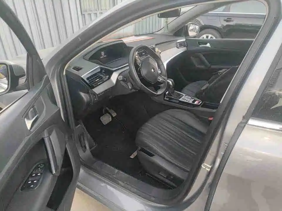 Peugeot 408 — миниатюра 7