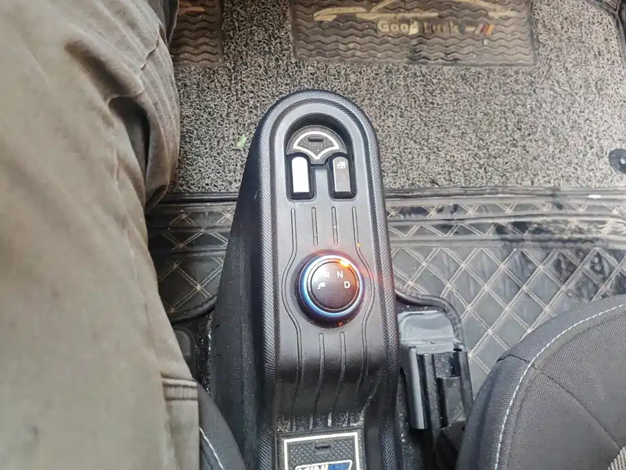 Wuling MINIEV — миниатюра 16