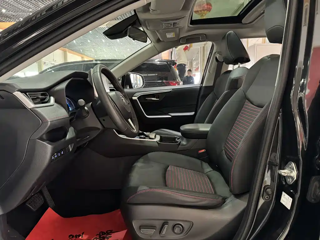 TOYOTA RAV4 RONGFANG DUAL ENGINE E+