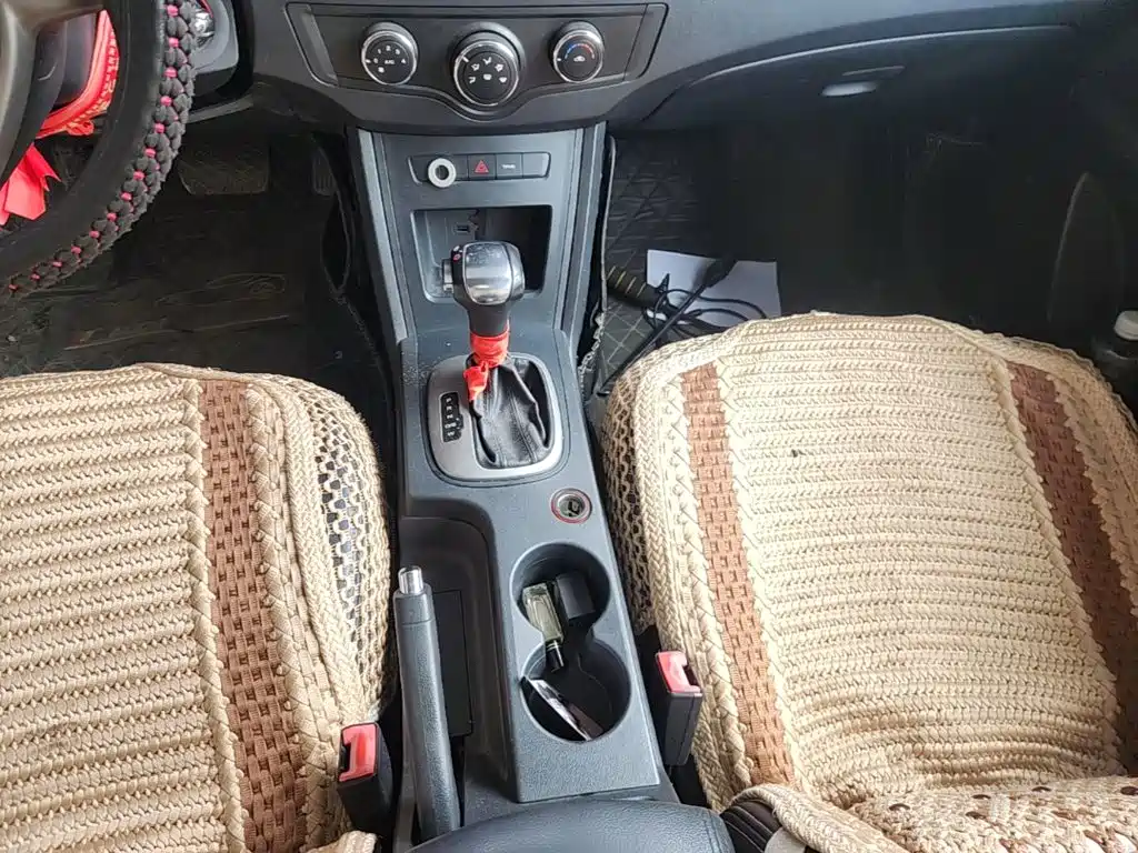 Roewe 350 — миниатюра 14