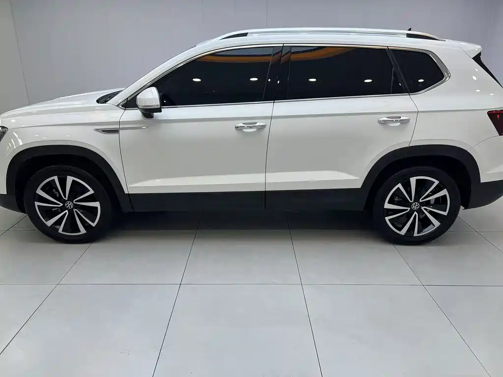 Volkswagen Tharu — миниатюра 7