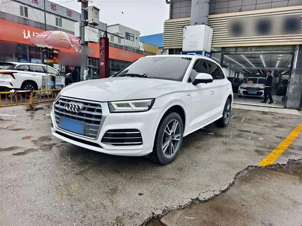 Audi Q5L 2019