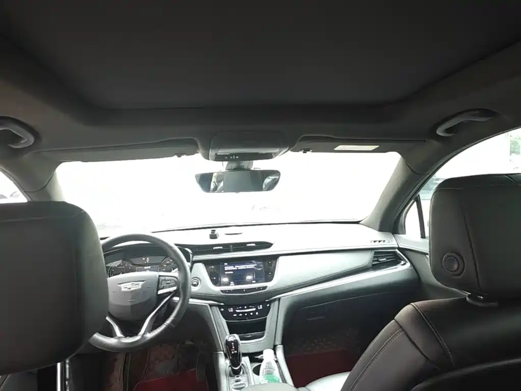 Cadillac XT6 — миниатюра 18